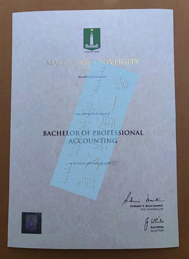 1678716556353119.jpg 麦考瑞大学学位证书.jpg